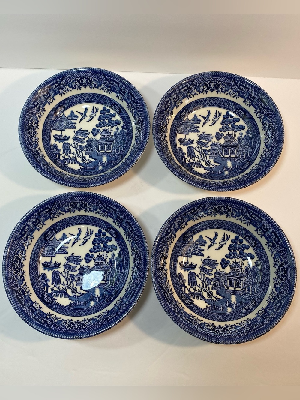 Vintage Churchill Blue Willow Set of 4 Soup Cereal Dessert Bowls England 6” - Picture 4 of 7